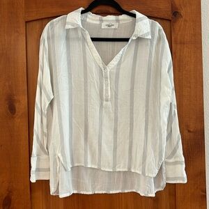Carly Jean LA long sleeve size s shirt white with grey detailed stripes